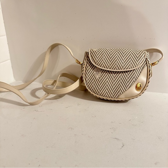 Vintage Mark Cross Pebbled Leather Crossbody Purse, Chevron - Picture 3 of 12